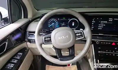 Kia Canival 2023 3.5 Автомат в Москве № 127138, миниатюра 10
