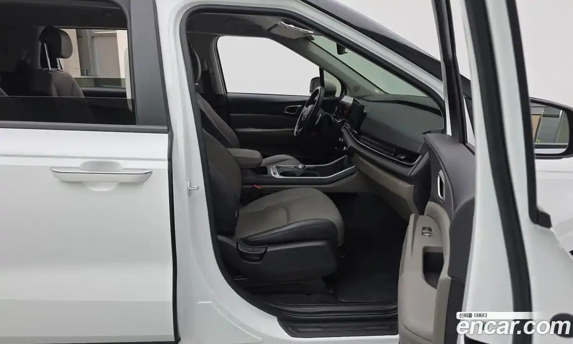 Kia Canival 2024 2.2 Автомат в Москве № 128494, фото 10