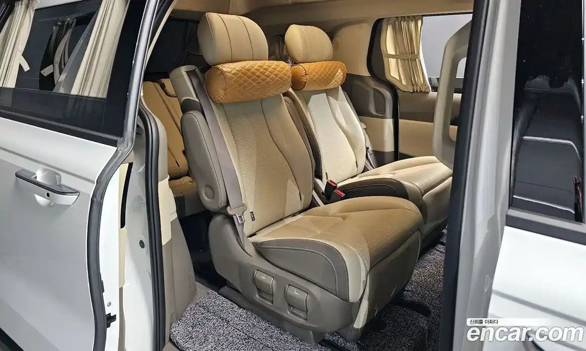 Kia Canival 2023 3.5 Автомат в Москве № 130514, фото 19