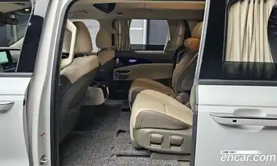 Kia Canival 2023 3.5 Автомат в Москве № 130514, миниатюра 4