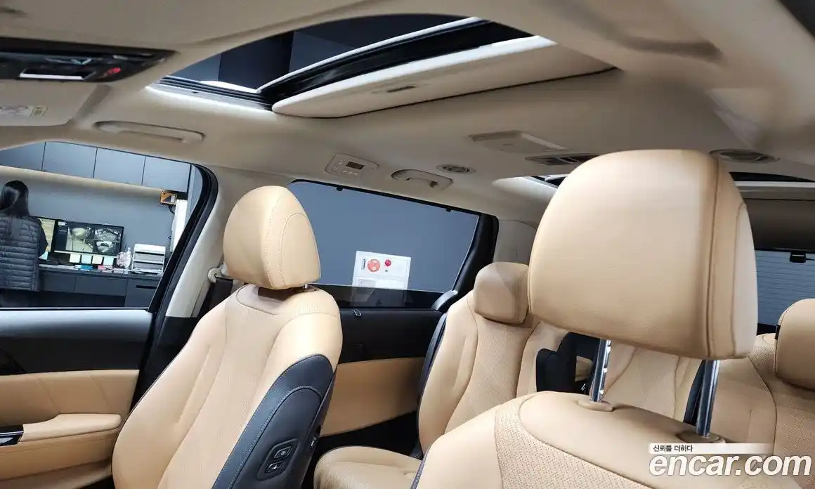 Kia Canival 2021 2.2 Автомат в Москве № 130569, фото 19