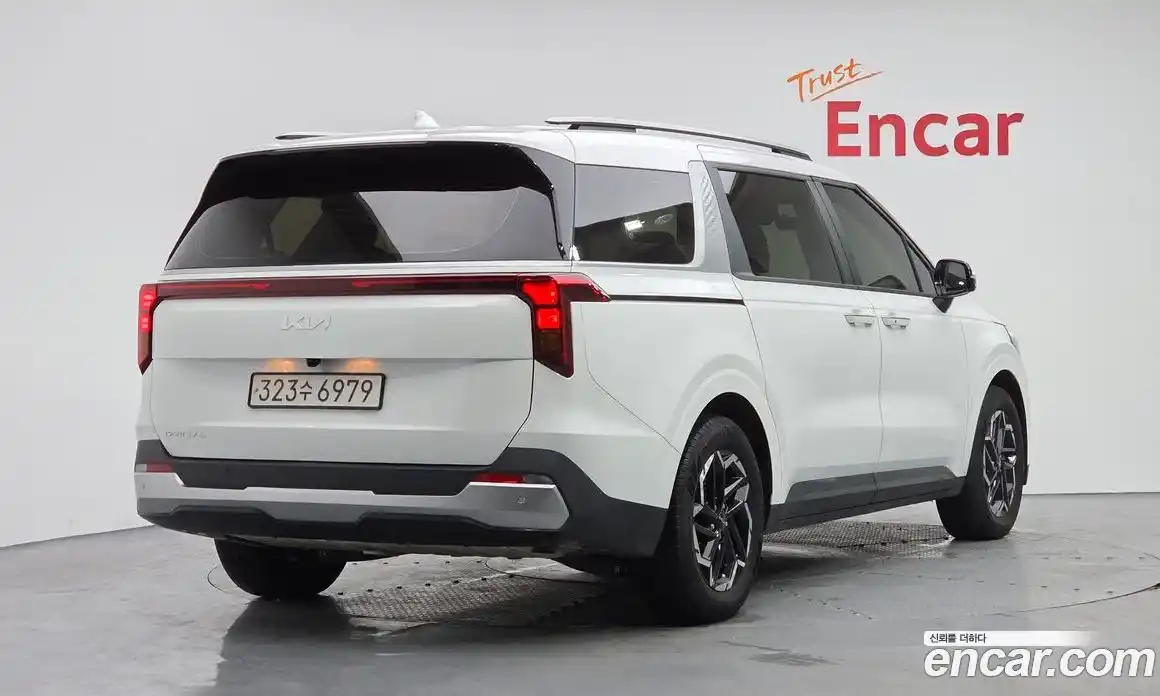 Kia Canival 2024 2.2 Автомат в Москве № 130635, фото 17