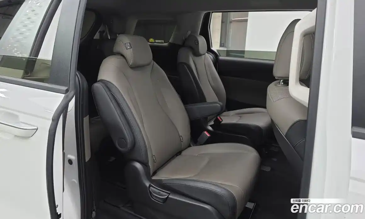 Kia Canival 2024 2.2 Автомат в Москве № 130635, фото 5