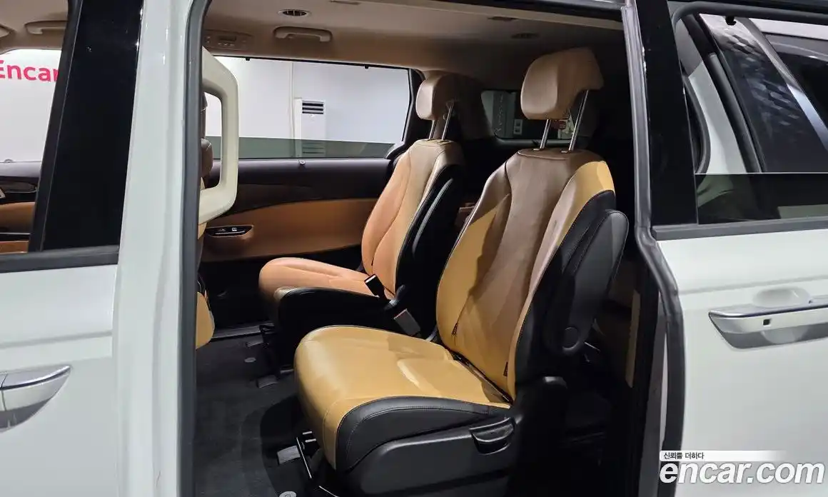 Kia Canival 2023 2.2 Автомат в Москве № 132324, фото 13