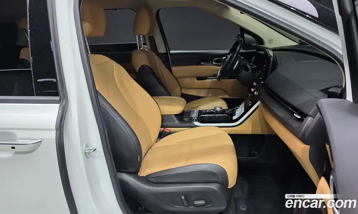 Kia Canival 2023 2.2 Автомат в Москве № 132324, фото 16