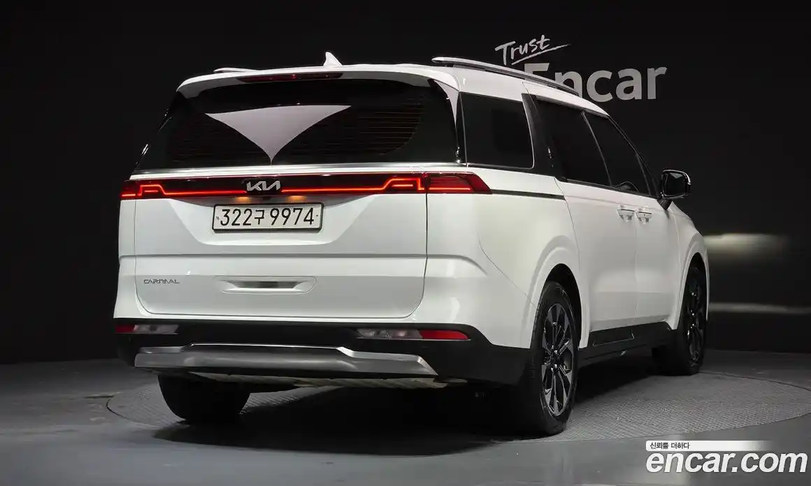 Kia Canival 2023 2.2 Автомат в Москве № 132324, фото 20