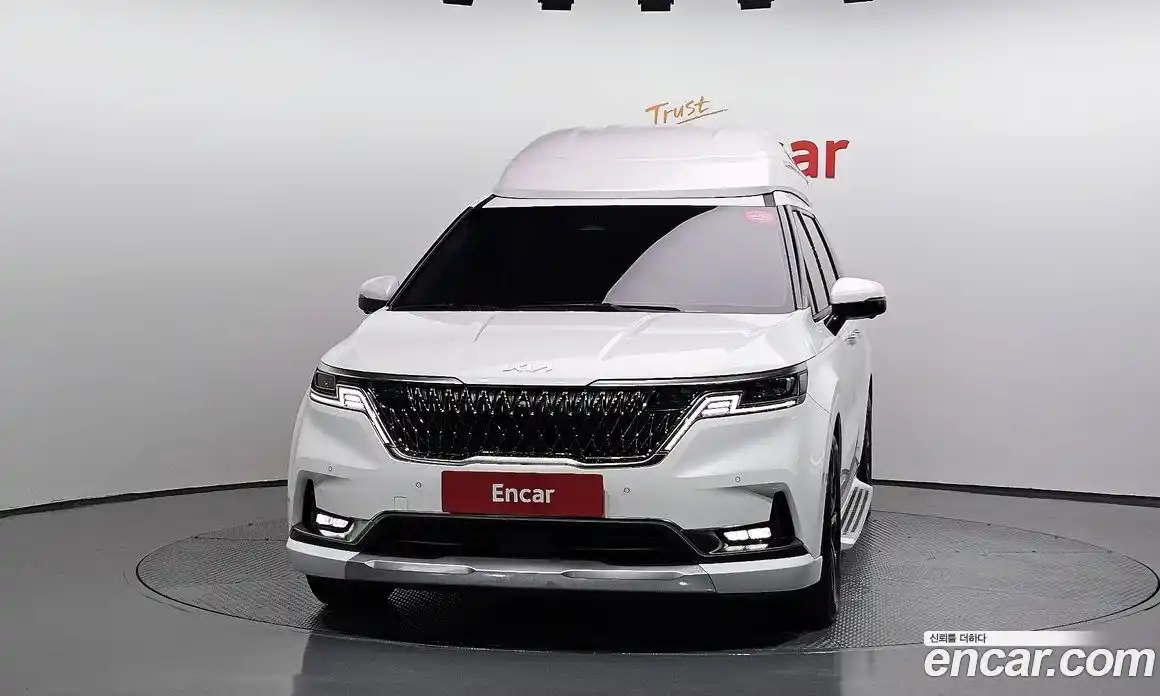 Kia Canival 2023 3.5 Автомат в Москве № 133811, фото 18