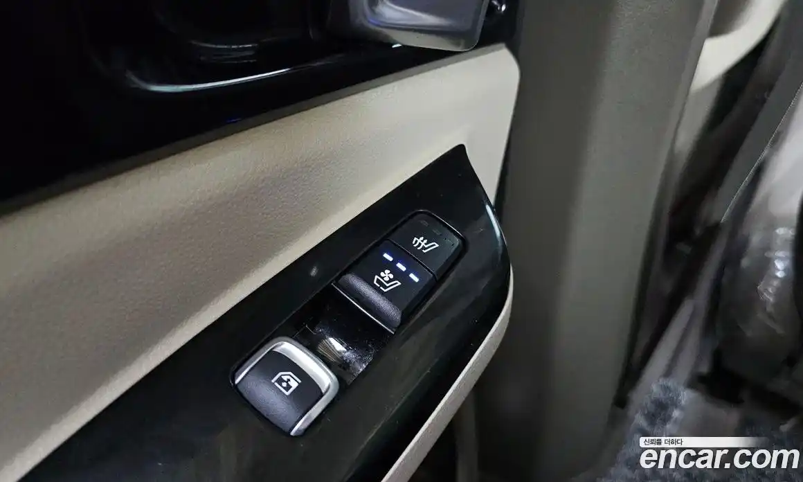 Kia Canival 2023 3.5 Автомат в Москве № 133811, фото 8