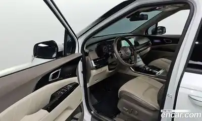 Kia Canival 2023 3.5 Автомат в Москве № 133811, миниатюра 10