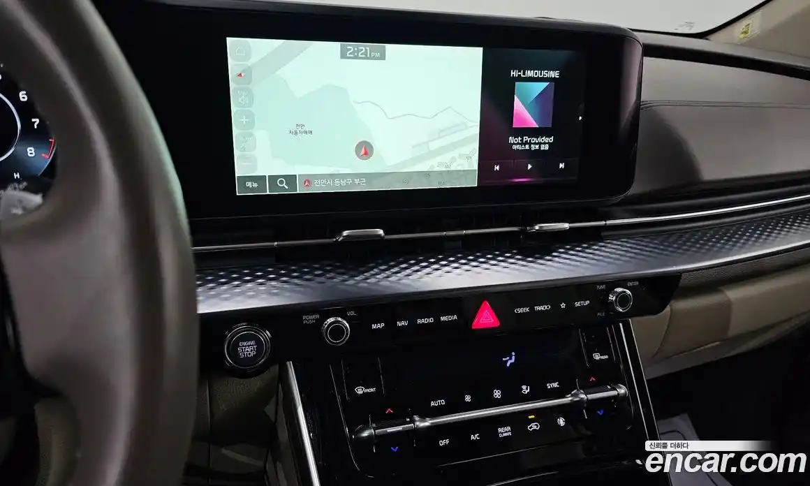 Kia Canival 2023 3.5 Автомат в Москве № 133856, фото 11