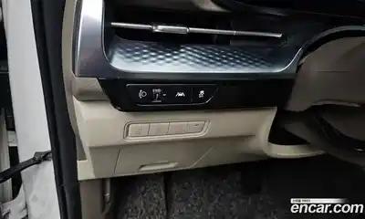 Kia Canival 2023 3.5 Автомат в Москве № 133856, миниатюра 8