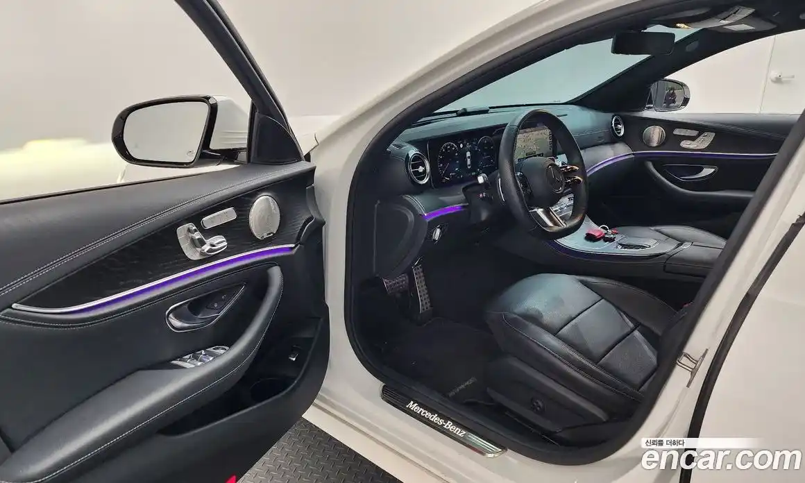 Mercedes-Benz E-Class 2023 1.9 Автомат в Москве № 139088, фото 1