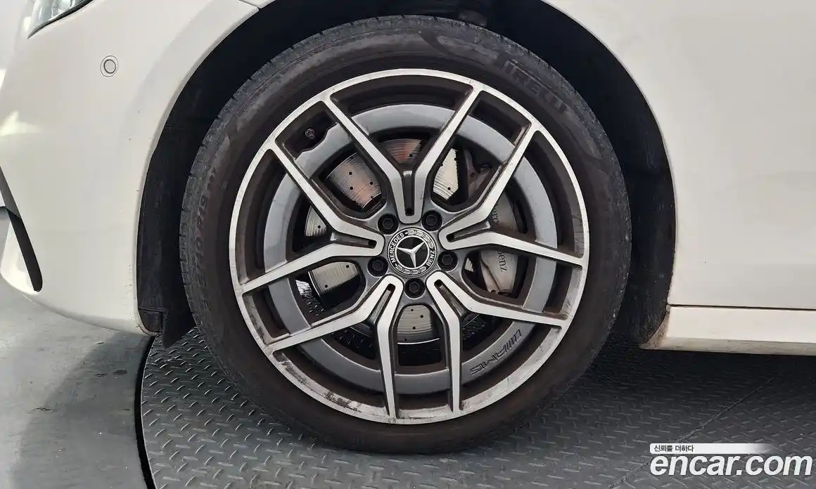 Mercedes-Benz E-Class 2023 1.9 Автомат в Москве № 139088, фото 19