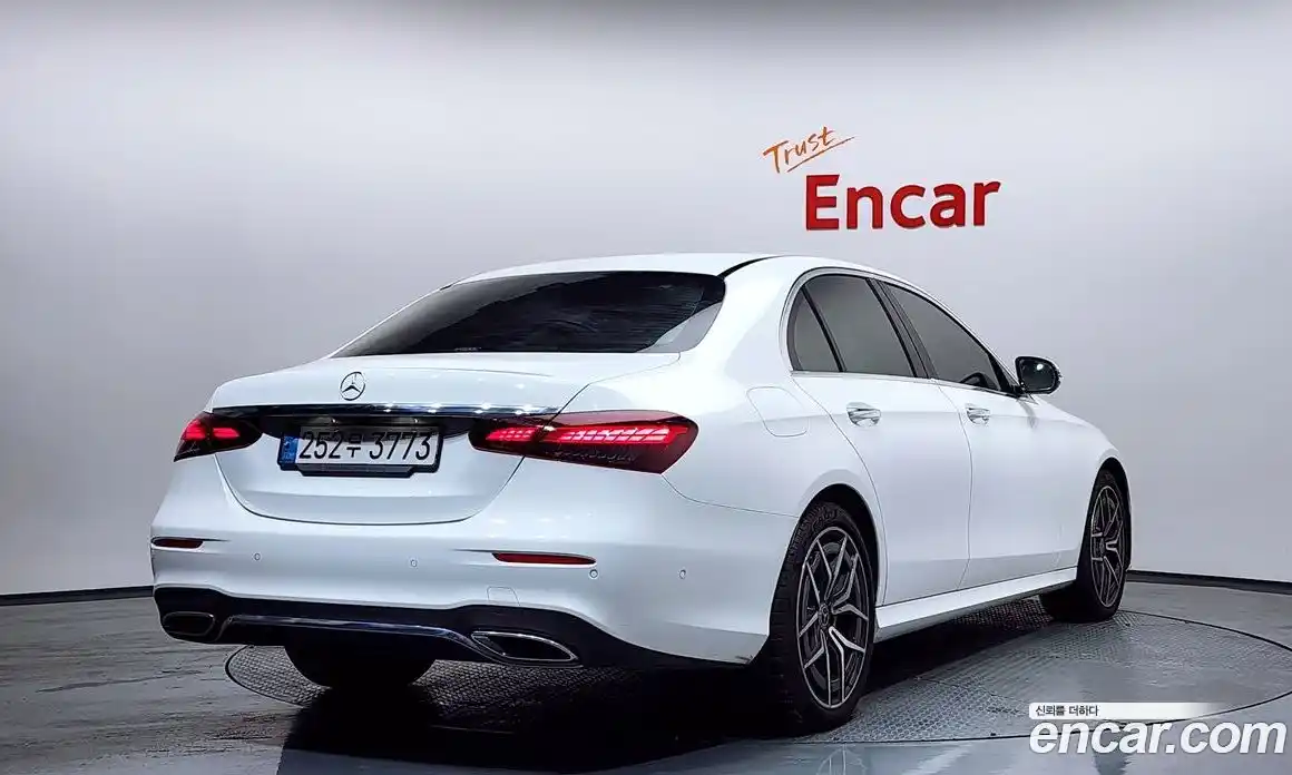 Mercedes-Benz E-Class 2023 1.9 Автомат в Москве № 139088, фото 8