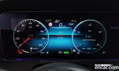 Mercedes-Benz E-Class 2023 1.9 Автомат в Москве № 139088, миниатюра 10