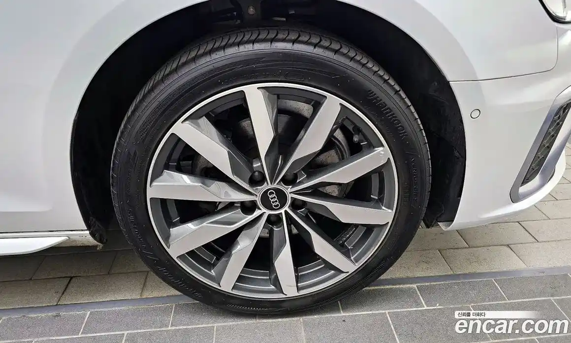 Audi A4 2023 2.0 Автомат в Москве № 139104, фото 9