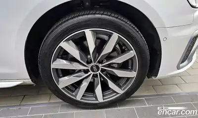 Audi A4 2023 2.0 Автомат в Москве № 139104, миниатюра 9