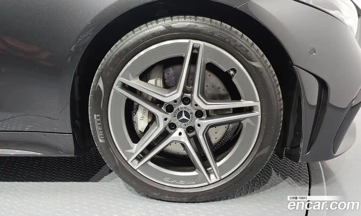 Mercedes-Benz CLS-Class 2023 2.0 Автомат в Москве № 142207, фото 13