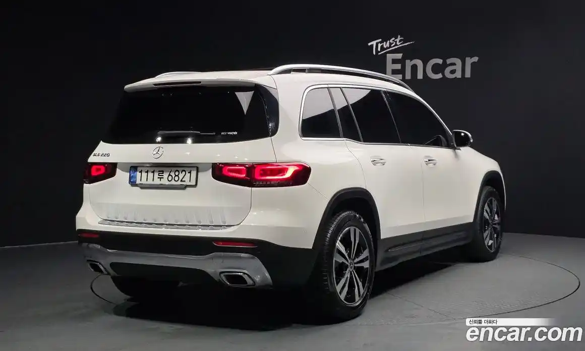 Mercedes-Benz GLB-Class 2021 2.0 Автомат в Москве № 143839, фото 3