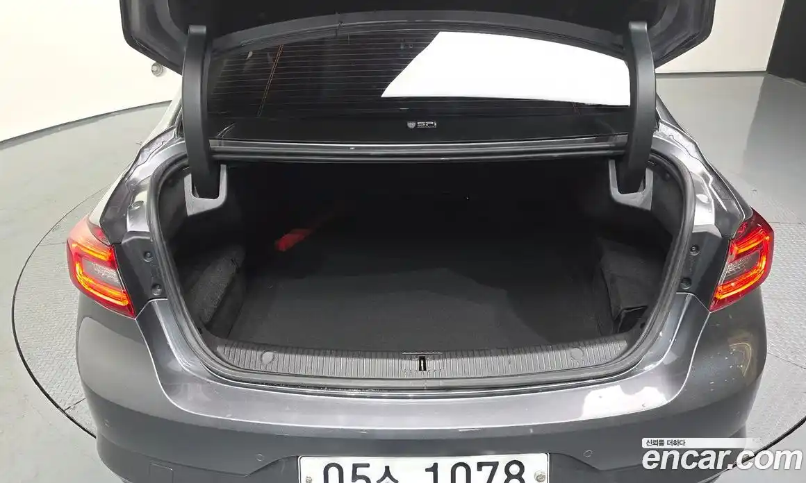 Renault SM6 2019 2.0 Автомат в Москве № 147795, фото 12