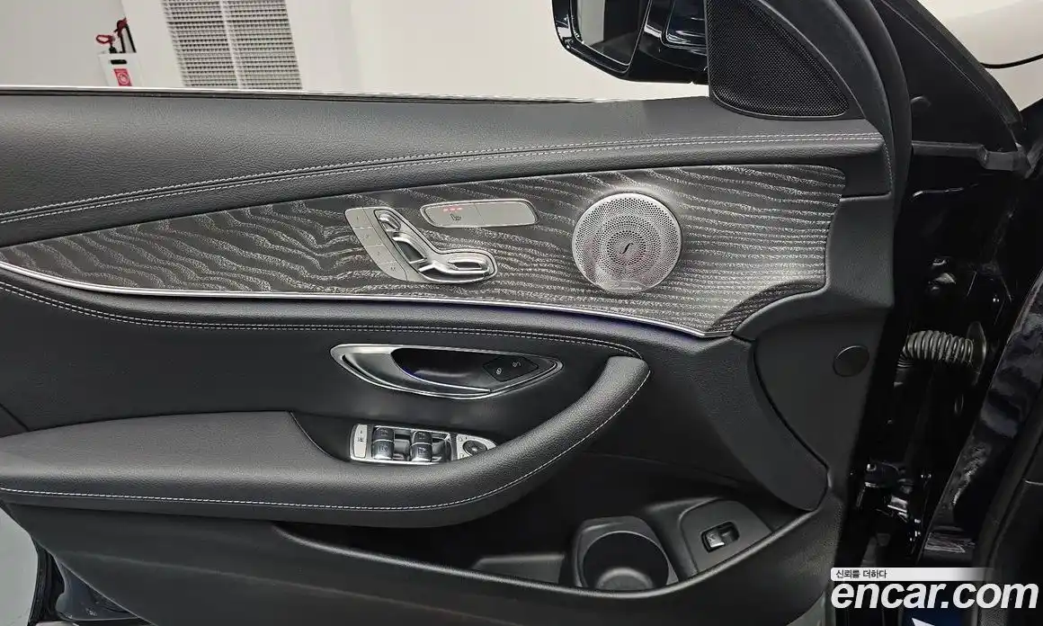 Mercedes-Benz E-Class 2021 2.0 Автомат в Москве № 149570, фото 4