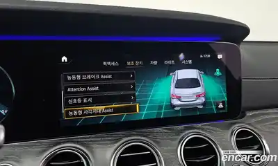 Mercedes-Benz E-Class 2021 2.0 Автомат в Москве № 149570, миниатюра 9