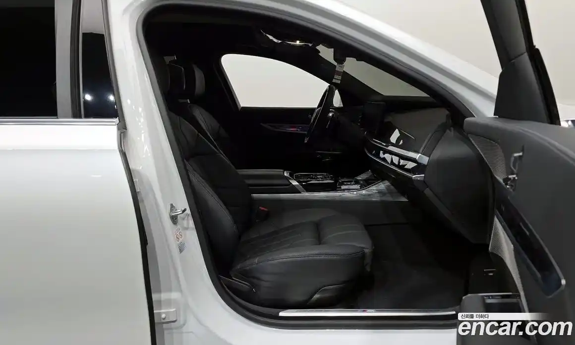 BMW 7-Series 2024 3.0 Автомат в Москве № 154547, фото 6