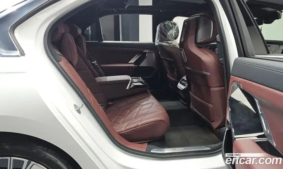 BMW 7-Series 2023 3.0 Автомат в Москве № 155589, фото 3