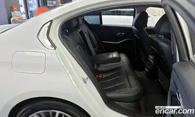 BMW 3-Series 2021 2.0 Автомат в Москве № 157130, миниатюра 11