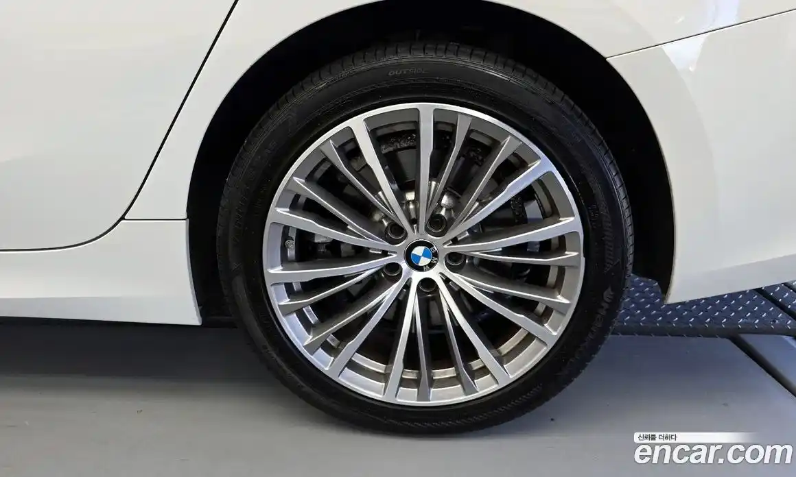 BMW 3-Series 2021 2.0 Автомат в Москве № 157130, фото 3