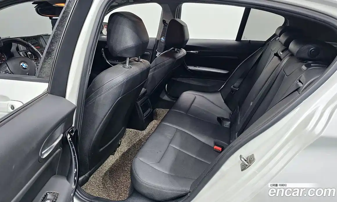 BMW 1-Series 2016 2.0 Автомат в Москве № 157458, фото 11