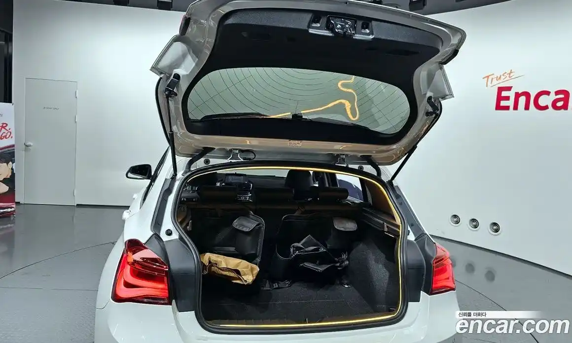 BMW 1-Series 2016 2.0 Автомат в Москве № 157458, фото 14