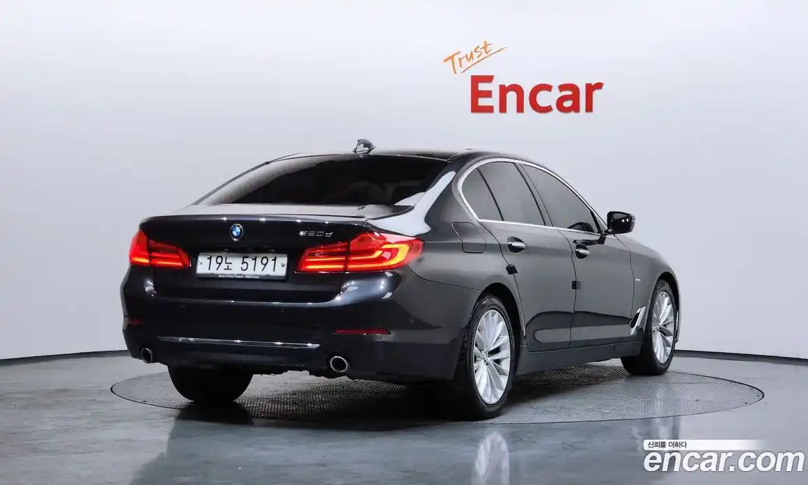 BMW 5-Series 2018 2.0 Автомат в Москве № 159174, фото 20