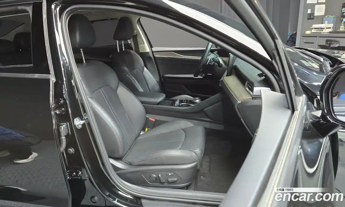 Kia K5 2023 2.0 Автомат в Москве № 16079, фото 9