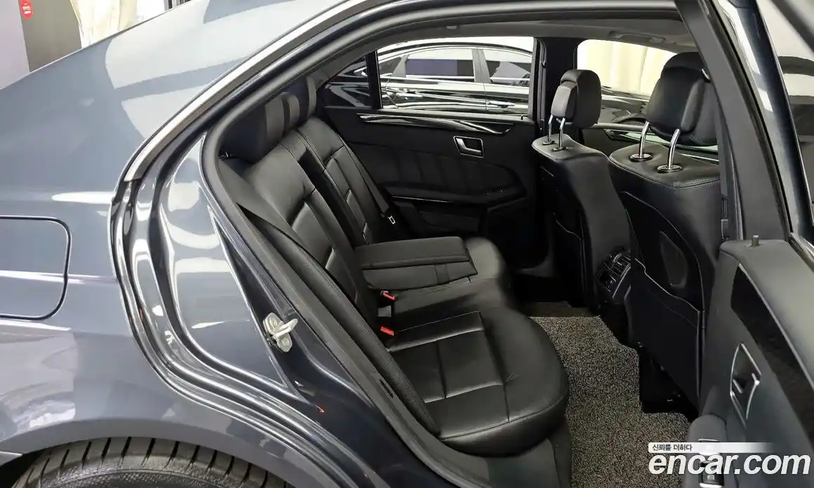 Mercedes-Benz E-Class 2012 3.5 Автомат в Москве № 161440, фото 16