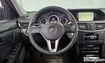 Mercedes-Benz E-Class 2012 3.5 Автомат в Москве № 161440, миниатюра 2
