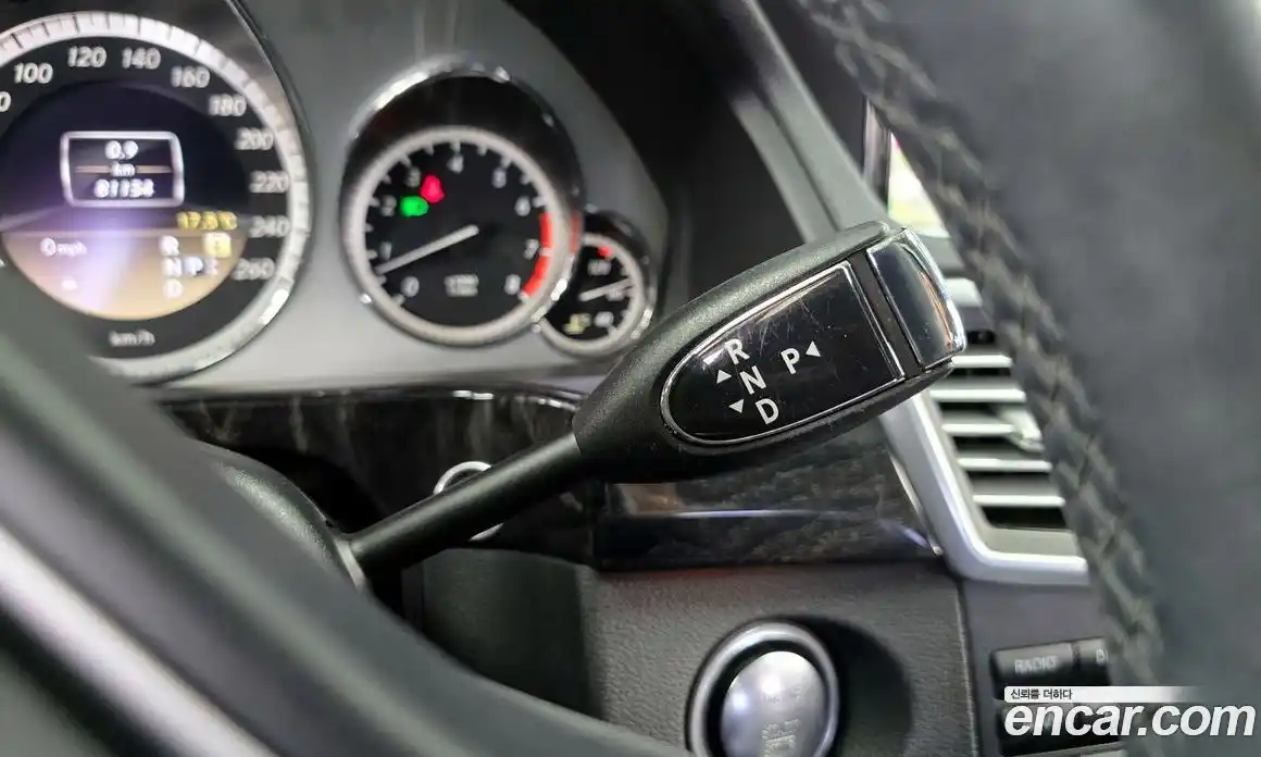 Mercedes-Benz E-Class 2012 3.5 Автомат в Москве № 161440, фото 6