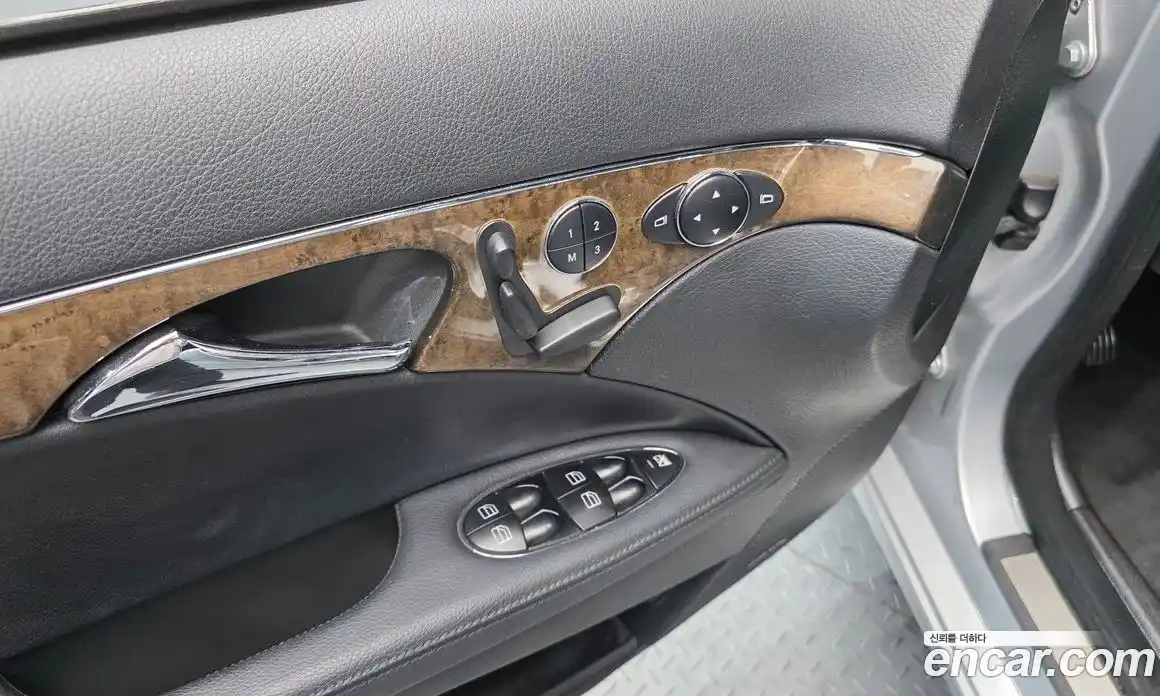 Mercedes-Benz E-Class 2008 3.5 Автомат в Москве № 161593, фото 15