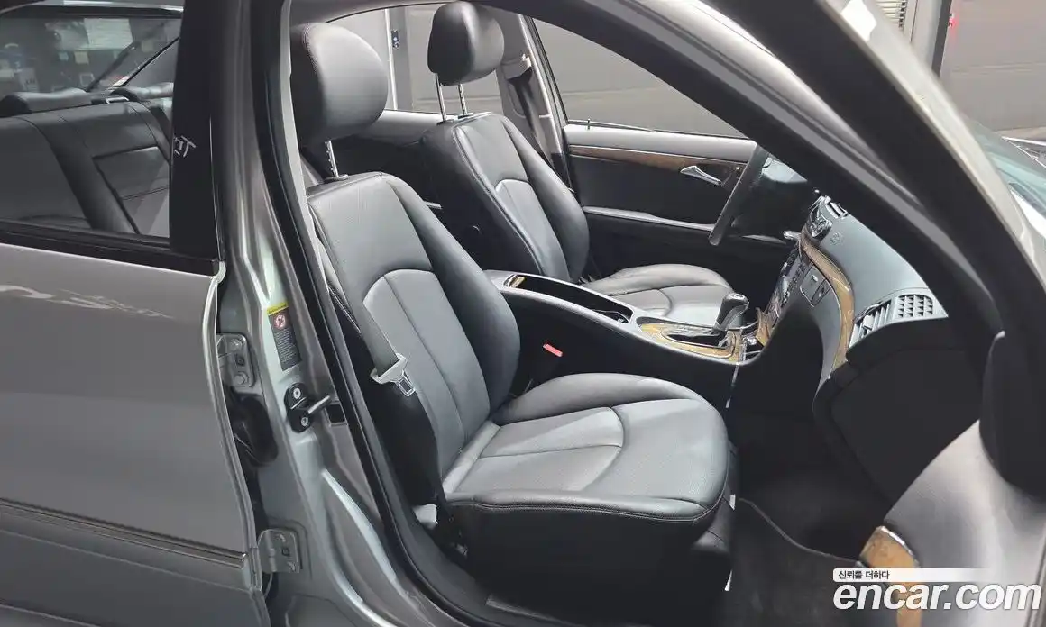 Mercedes-Benz E-Class 2008 3.5 Автомат в Москве № 161593, фото 10