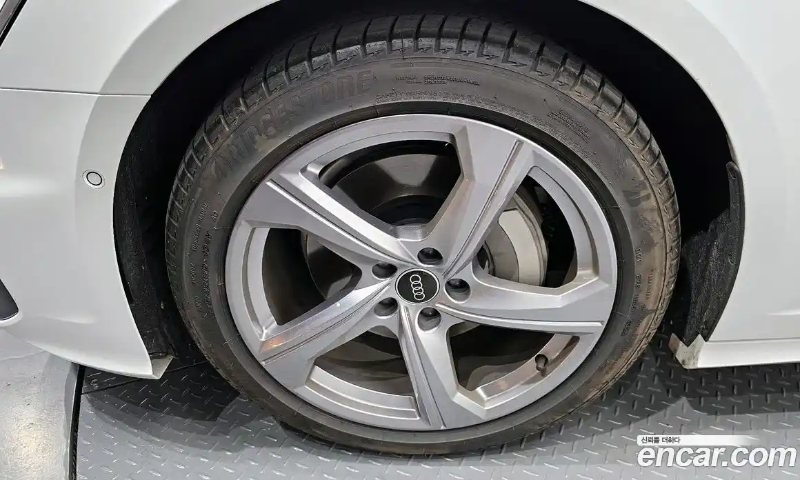 Audi A6 2025 2.0 Автомат в Москве № 162286, фото 17