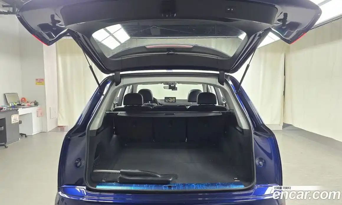 Audi Q7 2019 2.0 Автомат в Москве № 163850, фото 17