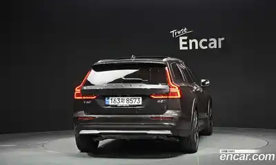 Volvo V60 2023 2.0 Автомат в Москве № 164390, миниатюра 12
