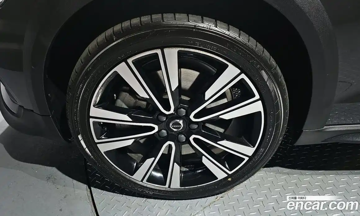 Volvo V60 2023 2.0 Автомат в Москве № 164390, фото 15