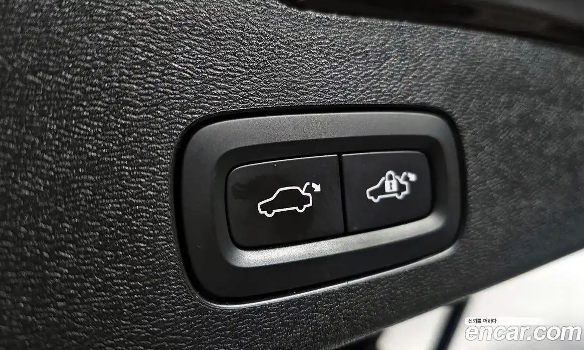 Volvo V60 2023 2.0 Автомат в Москве № 164390, фото 3