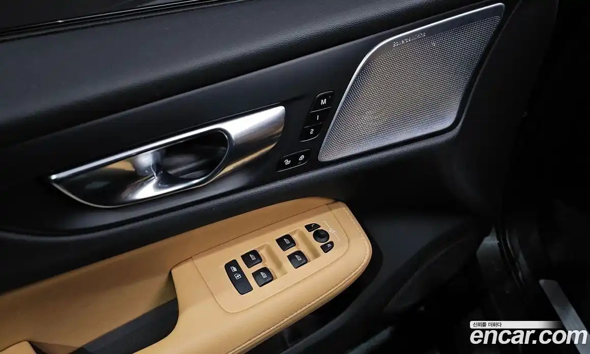 Volvo V60 2023 2.0 Автомат в Москве № 164390, фото 5