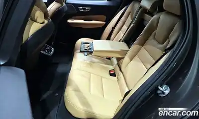 Volvo V60 2023 2.0 Автомат в Москве № 164390, миниатюра 8