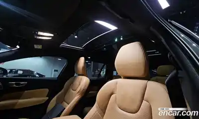 Volvo V60 2023 2.0 Автомат в Москве № 164390, миниатюра 10