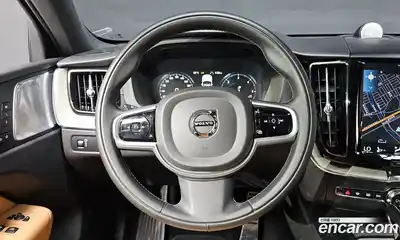Volvo XC60 2019 2.0 Автомат в Москве № 164593, миниатюра 9