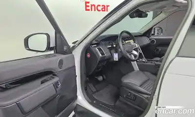 Land Rover Discovery 2023 3.0 Автомат в Москве № 166296, миниатюра 11