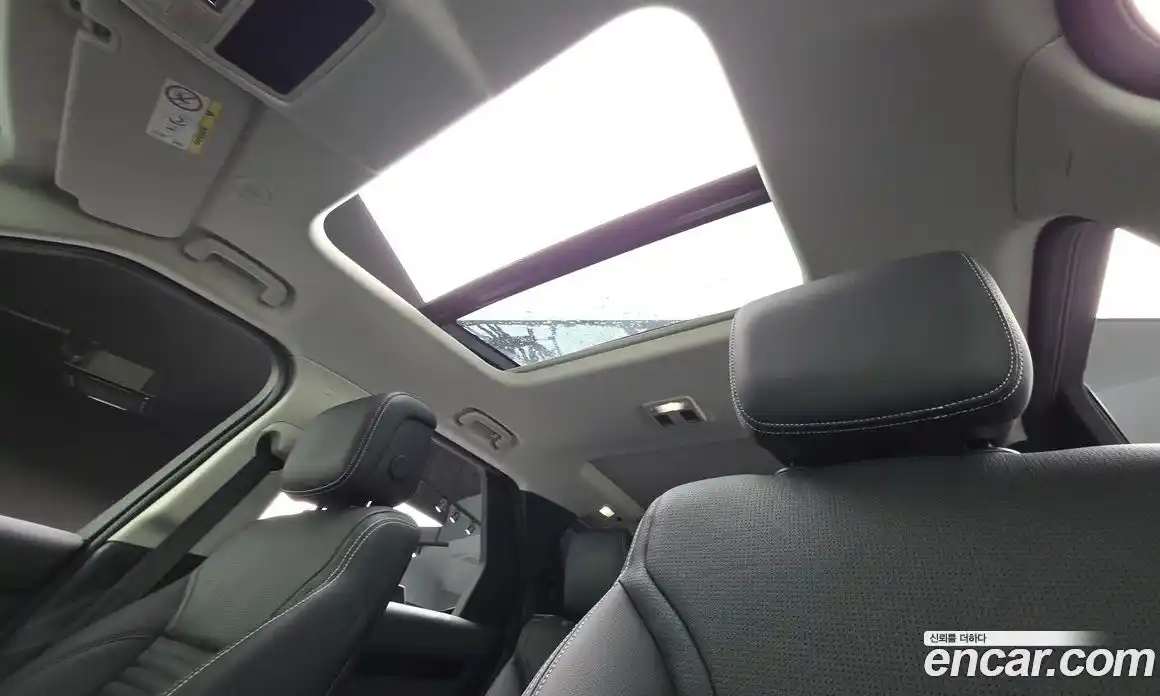 Land Rover Discovery 2023 3.0 Автомат в Москве № 166296, фото 16